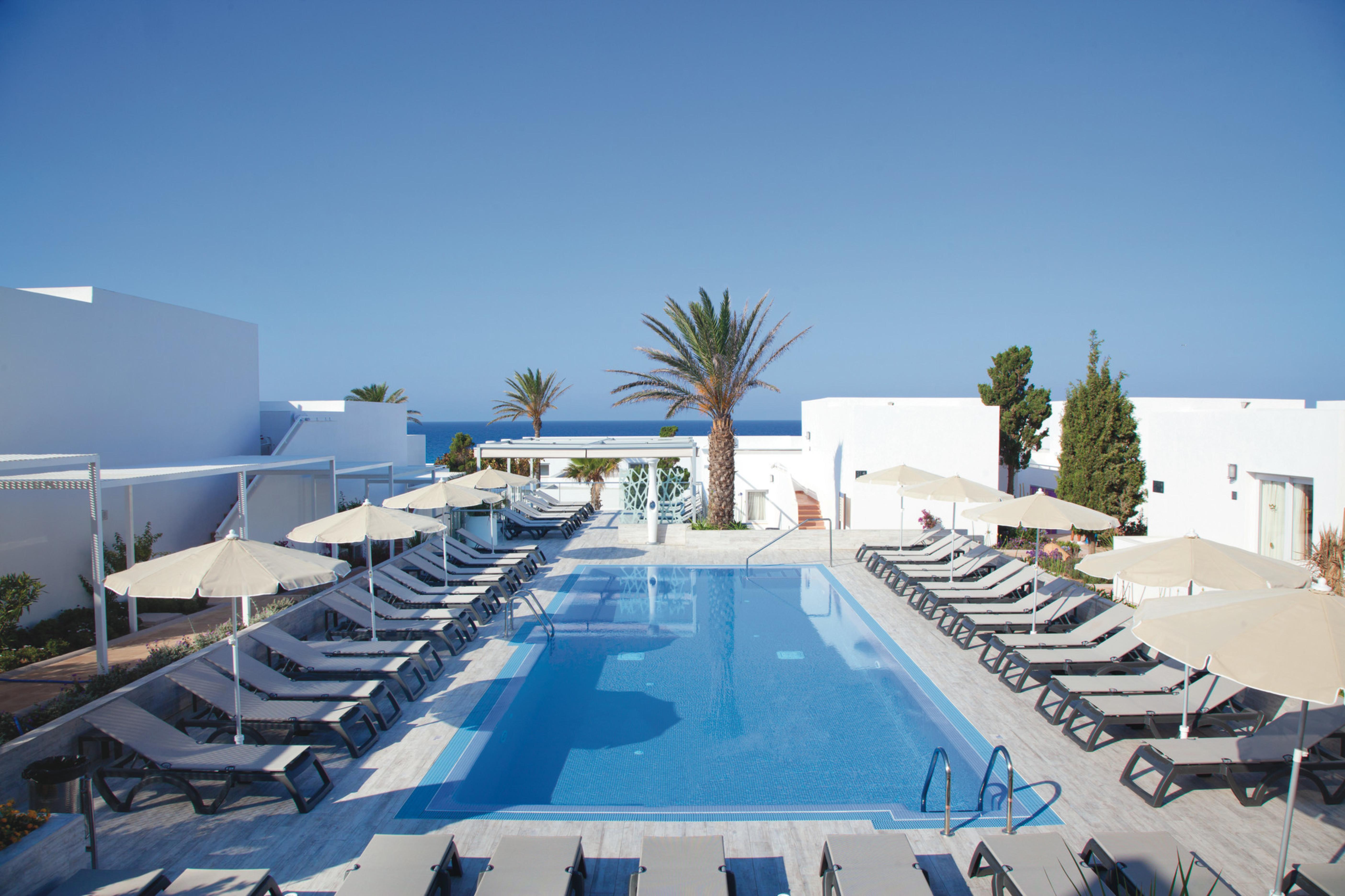 Riu La Mola Hotel Playa Migjorn Exterior foto