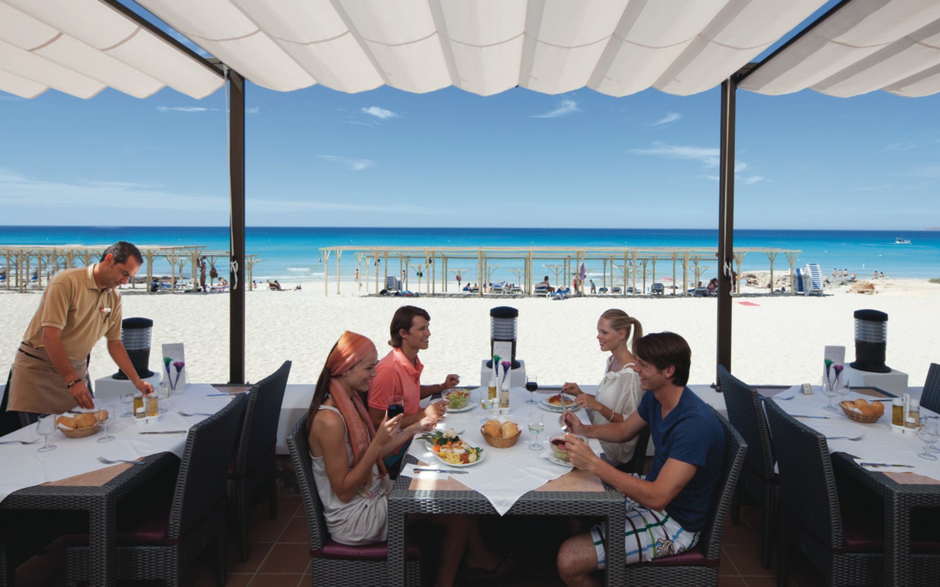 Riu La Mola Hotel Playa Migjorn Exterior foto