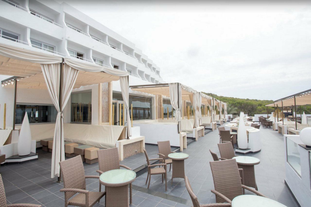 Riu La Mola Hotel Playa Migjorn Exterior foto